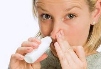 Nasal sprays can help relieve an itchy nose